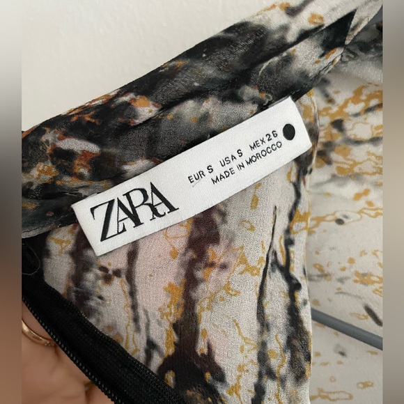 Sheer marbled Zara top - Picture 3 of 3